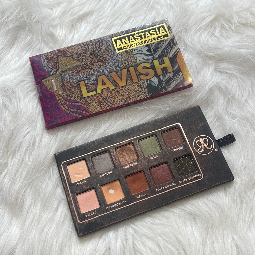 Anastasia Beverly Hills Lavish Eyeshadow Palette